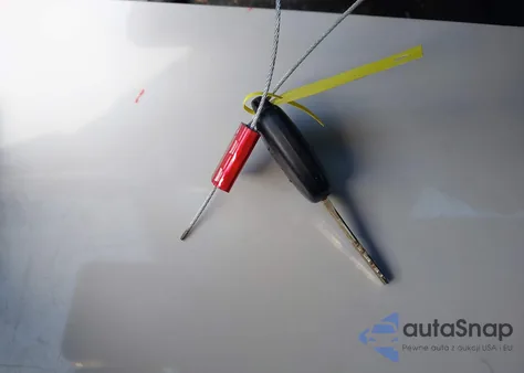 2016 Toyota Corolla S Plus z USA, uszkodzony, nr VIN 2T1BURHE4GC741298